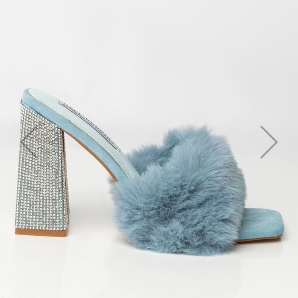Blue softy chunky mule